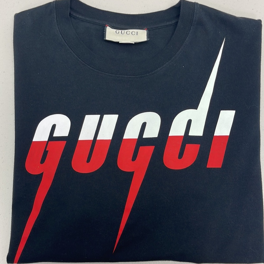 Size XL Gucci blade print